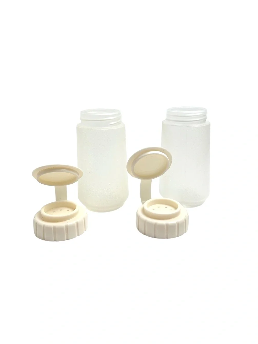 Set of Two Rubbermaid Vintage Clear Plastic Spice Shakers with Flip-Top Lids